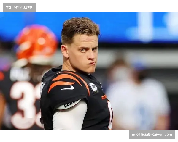 钢人四分卫罗杰斯手腕伤势未愈 出战熊队成风城宿命对决悬念 钢人四分卫罗杰斯手腕伤势未愈 出战熊队成风城宿命对决悬念